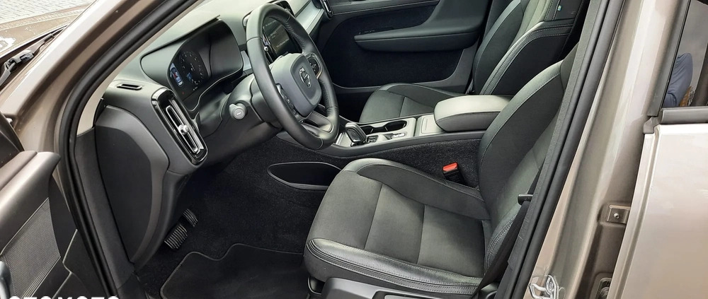 Volvo XC 40 cena 125000 przebieg: 68900, rok produkcji 2020 z Kwidzyn małe 137
